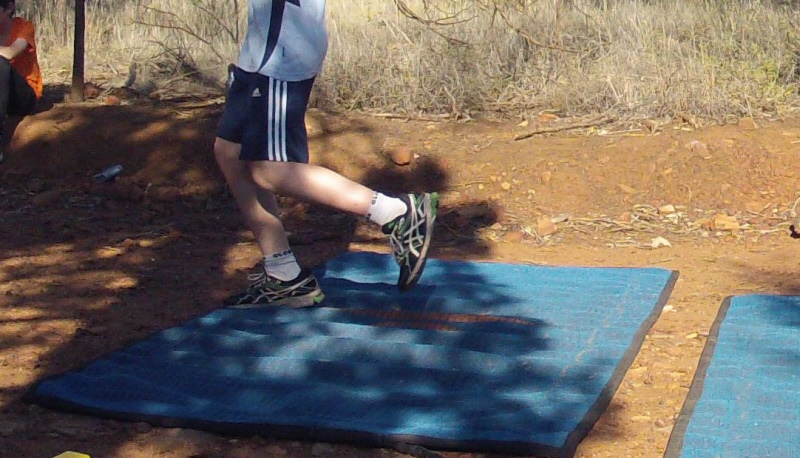 Text book mat crossing - well done sexy legs!